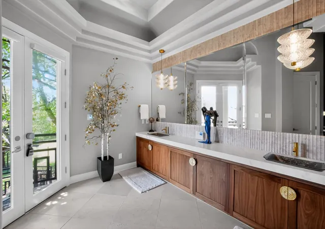 Photo 4 of Single family home for sale at 3575 Lost Crk Blvd, Austin, TX 78735 | MLS# 6020269 | Listing updated on 2026-08-24