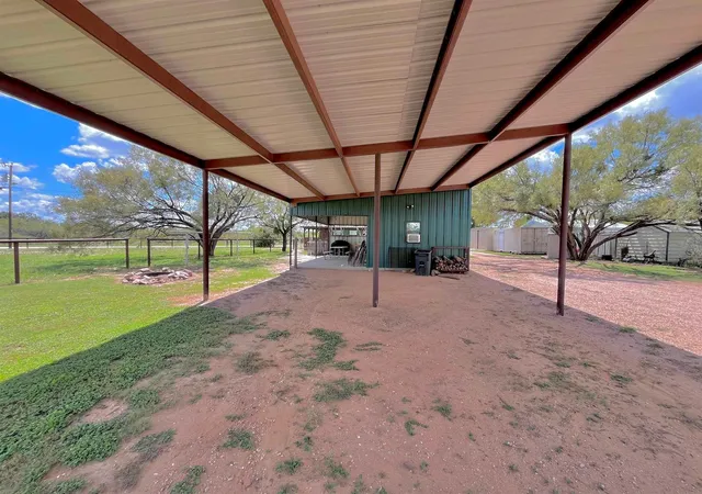 Photo 2 of Single family home for sale at 175 Elmer Rd, Llano, TX 78643 | MLS# 3529803 | Listing updated on 2026-07-17