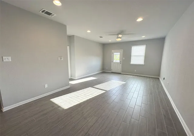 Photo 4 of Single family home for sale at 243 Kellys Heroes Way, Jarrell, TX 76537 | MLS# 8884057 | Listing updated on 2026-06-12