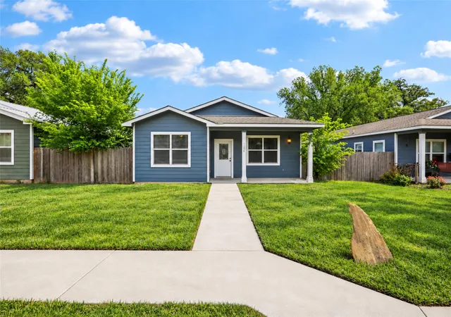 Single family home for sale at 156 Fm 2571, Smithville, TX 78957 | MLS# 6475176 | Listing updated on 2026-10-03