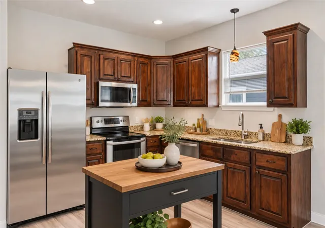 Photo 4 of Single family home for sale at 156 Fm 2571, Smithville, TX 78957 | MLS# 6475176 | Listing updated on 2026-10-03