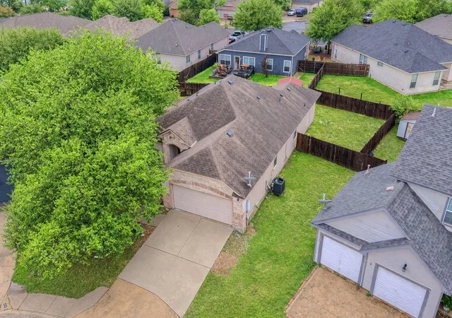 Photo 3 of Single family home for sale at 140 Dropper, Kyle, TX 78640 | MLS# 2502919 | Listing updated on 2026-10-27