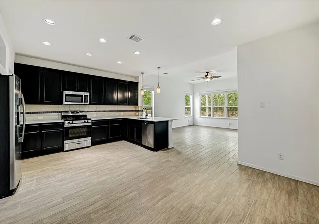Listing Photo 5 - Condo for sale in building located at 13701 Ronald W Reagan Blvd, Cedar Park, TX 78613 - Unit #68