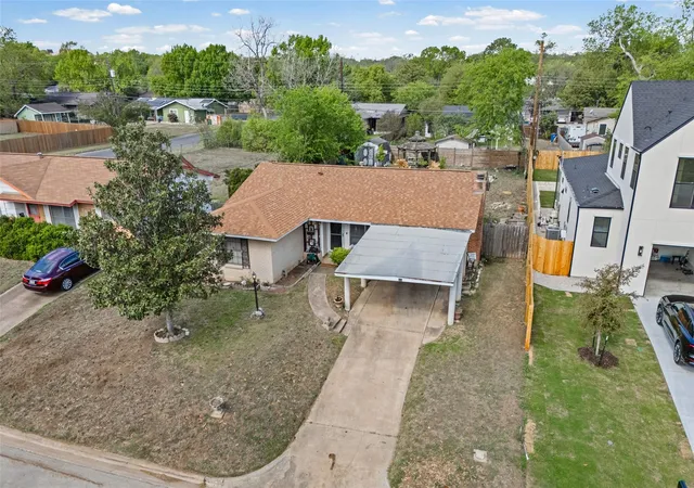 2nd image of 2510 Little John Ln, Austin, TX 78704 | MLS# 8156278