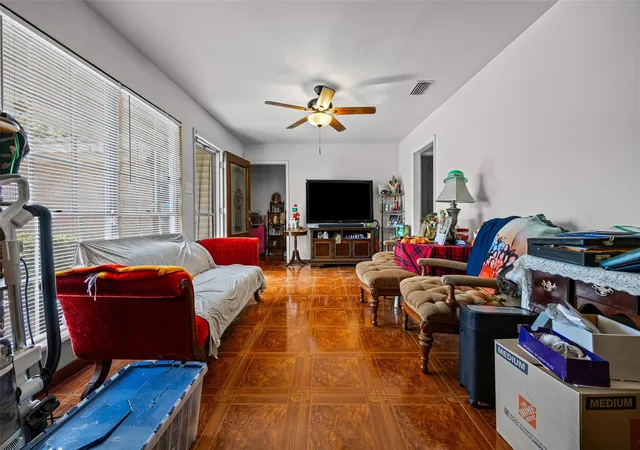 3rd image of 2510 Little John Ln, Austin, TX 78704 | MLS# 8156278