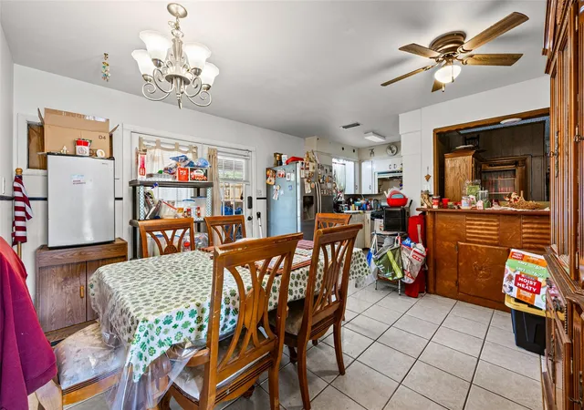 5th image of 2510 Little John Ln, Austin, TX 78704 | MLS# 8156278