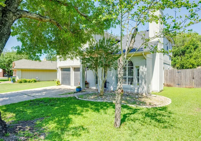 2nd image of 5660 Wagon Train Rd, Austin, TX 78749 | MLS# 5009406