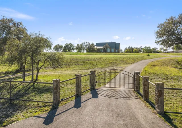 Photo 1 of Single family home for sale at 118 Landons Way, Blanco, TX 78606 | MLS# 7282246 | Listing updated on 2026-06-24