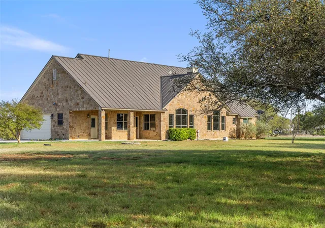 Photo 2 of Single family home for sale at 118 Landons Way, Blanco, TX 78606 | MLS# 7282246 | Listing updated on 2026-06-24