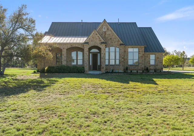 Photo 4 of Single family home for sale at 118 Landons Way, Blanco, TX 78606 | MLS# 7282246 | Listing updated on 2026-06-24