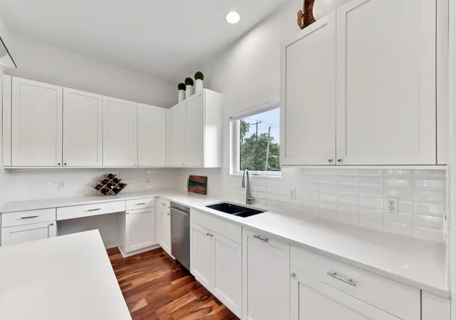 3rd image of 2300 S 5Th St #E, Austin, TX 78704 | MLS# 3246726