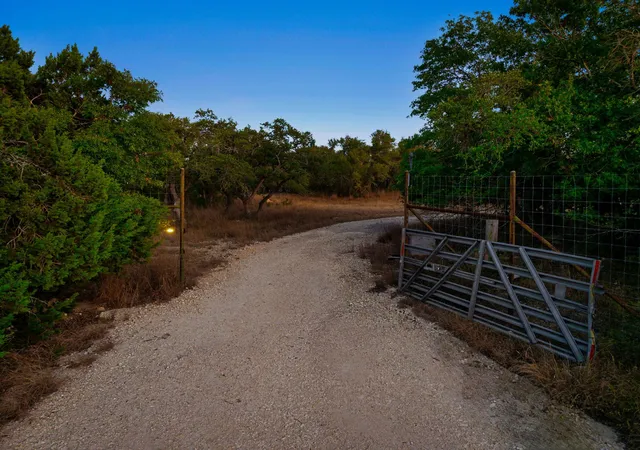 23rd image of 520 Harmon Hills Cv, Dripping Springs, TX 78620 | MLS# 3567464