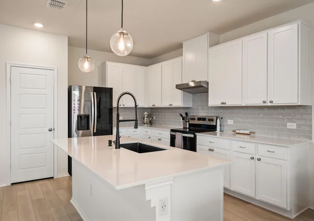 1st image of 7805 House Finch Dr, Austin, TX 78744 | MLS# 5004856
