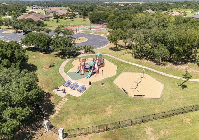 24th image of 110 Gaston Dr, Bastrop, TX 78602 | MLS# 6256315
