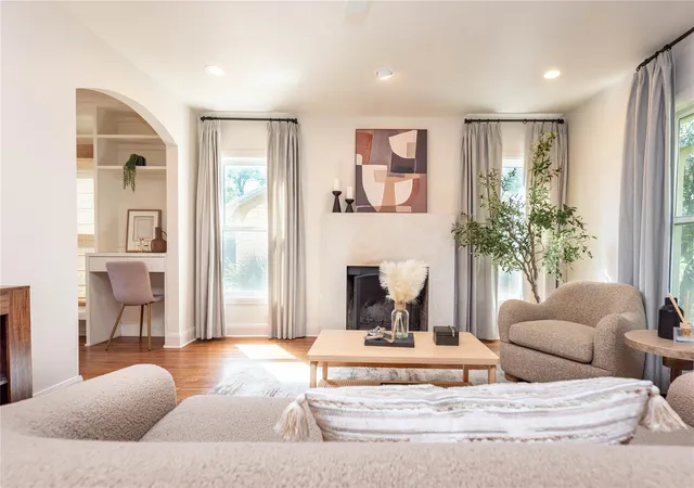 Photo 3 of Single family home for sale at 503 E 46th Street, Austin, TX 78751 | MLS# 3506891 | Listing updated on 2026-10-23