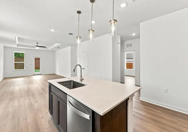 Photo 4 of Single family home for sale at 129 Adlai Ave, Georgetown, TX 78633 | MLS# 5553830 | Listing updated on 2026-09-02