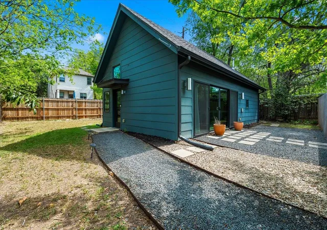 Photo 1 of Single family home for sale at 1808 Forest Hl Dr, Austin, TX 78745 | MLS# 5129346 | Listing updated on 2026-08-31