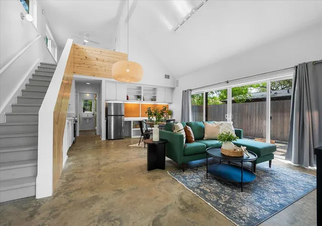 Photo 3 of Single family home for sale at 1808 Forest Hl Dr, Austin, TX 78745 | MLS# 5129346 | Listing updated on 2026-08-31