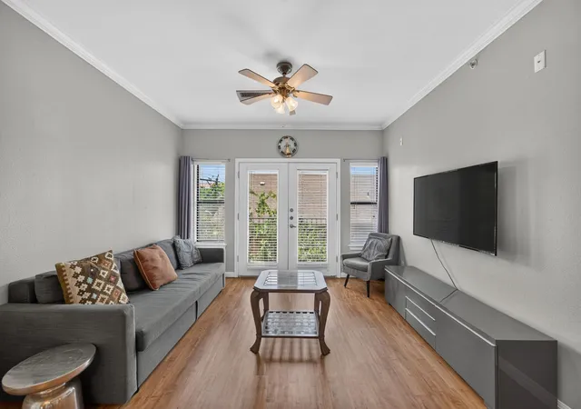 1st image of 2502 Leon St #304, Austin, TX 78705 | MLS# 9198607