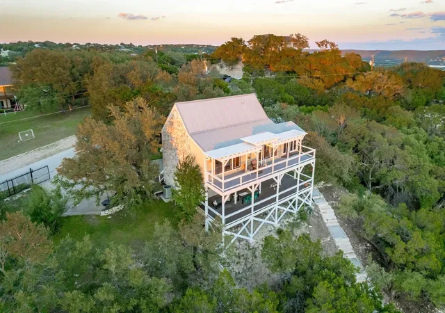 2nd image of 8132 Breeze Wy, Jonestown, TX 78645 | MLS# 5008466