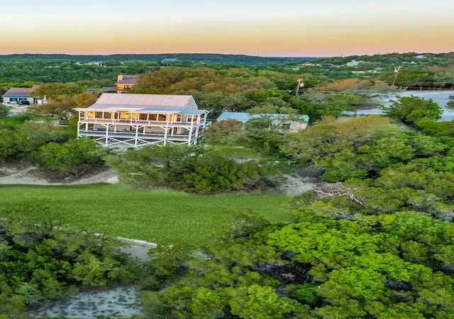 3rd image of 8132 Breeze Wy, Jonestown, TX 78645 | MLS# 5008466