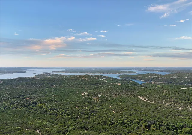 4th image of 8132 Breeze Wy, Jonestown, TX 78645 | MLS# 5008466