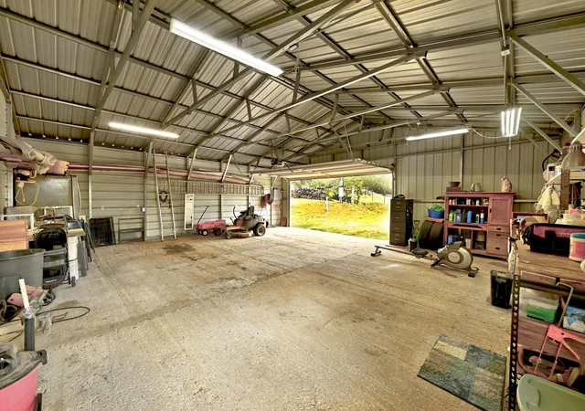 4th image of 127 Klbj Rd, Smithville, TX 78957 | MLS# 2525054