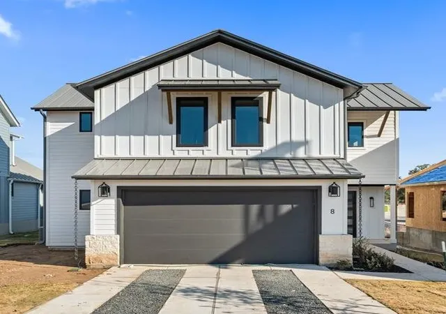 Photo 2 of Single family home for sale at 711 N Paleface Ranch Rd #8, Spicewood, TX 78669 | MLS# 9173710 | Listing updated on 2026-07-31