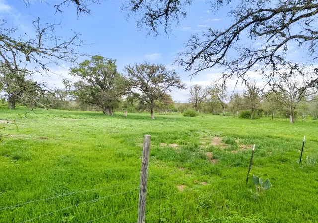 4th image of 274 Old Austin Trl, Elgin, TX 78621 | MLS# 9241177