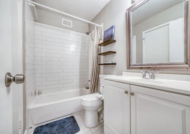 Listing Photo 2 - Condo for sale in building located at 819 Sahara Ave, Austin, TX 78745 - Unit #