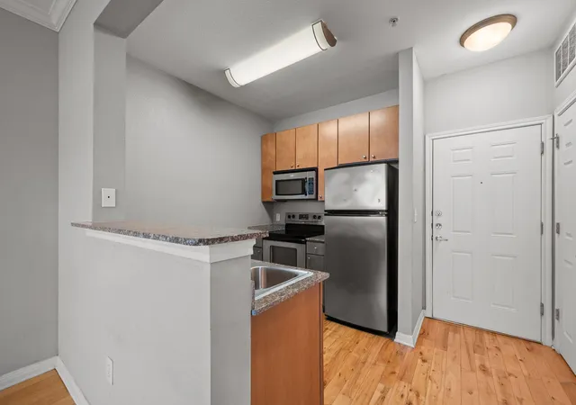 4th image of 2502 Leon St, Austin, TX 78705