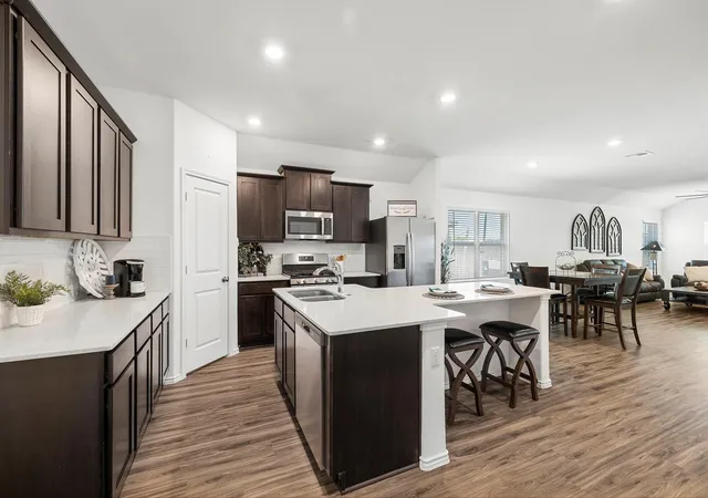 2nd image of 237 Escondido Cir, San Marcos, TX 78666 | MLS# 6083663