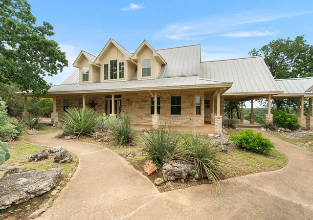 Photo 1 of Single family home for sale at 125 Covington Cv, Georgetown, TX 78628 | MLS# 9774524 | Listing updated on 2026-10-24