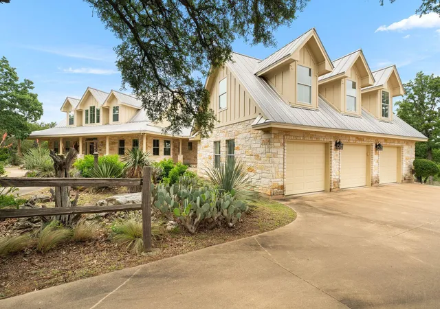 Photo 3 of Single family home for sale at 125 Covington Cv, Georgetown, TX 78628 | MLS# 9774524 | Listing updated on 2026-10-24