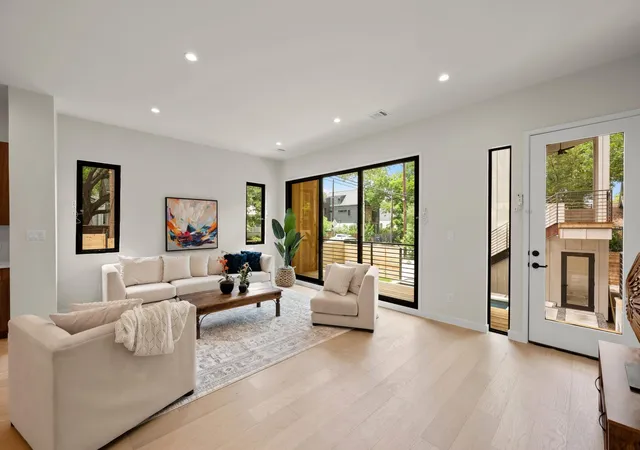 2nd image of 1514 Newton St, Austin, TX 78704 | MLS# 4778592