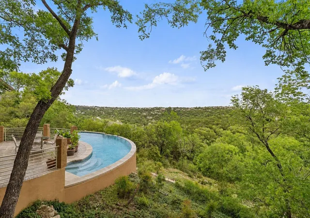 Photo 3 of Sale Pending at 6309 Northgrove Rd, Austin, TX 78731 | MLS# 4529372 | Listing updated on 2026-08-03