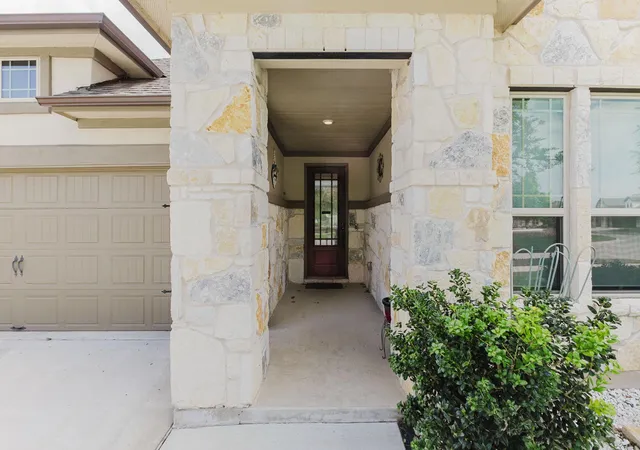 4th image of 2021 Matlock Cir, Hutto, TX 78634 | MLS# 3631336