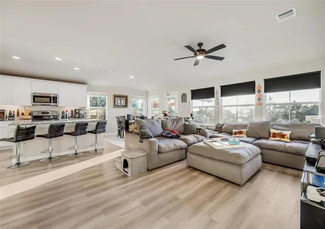 5th image of 3204 Mount Vernon Ave, Lago Vista, TX 78645 | MLS# 7447641