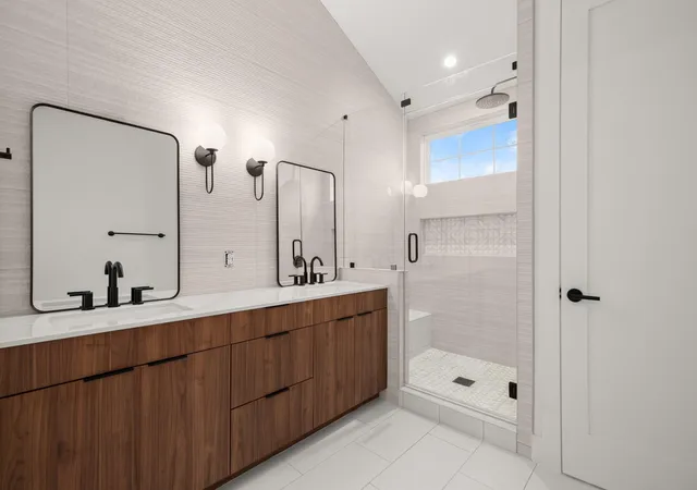 4th image of 601 Vermont Rd #1, Austin, TX 78702 | MLS# 9905098