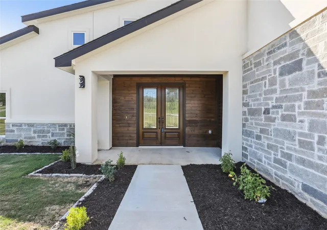 2nd image of 130 Creekwood Trl, Cedar Creek, TX 78612 | MLS# 5209514