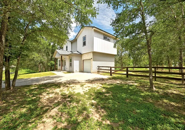 Photo 3 of Single family home for sale at 354 Lamaloa Ln, Bastrop, TX 78602 | MLS# 1033760 | Listing updated on 2026-08-25