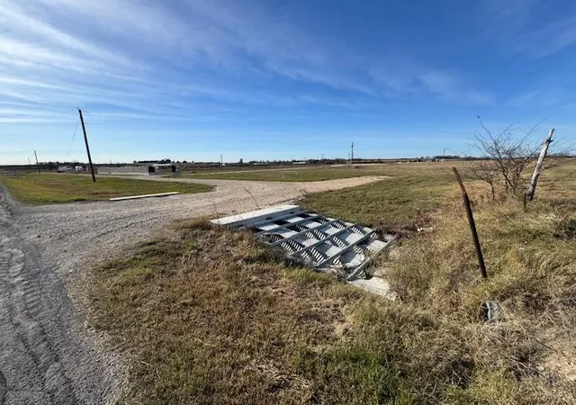 3rd image of 709 County Road 333, Granger, TX 76530 | MLS# 8728195