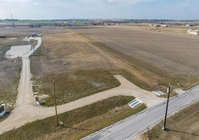 7th image of 709 County Road 333, Granger, TX 76530 | MLS# 8728195