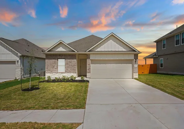 Photo 1 of Single family home for sale at 300 Sleep Holw, Jarrell, TX 76537 | MLS# 1171766 | Listing updated on 2026-10-27