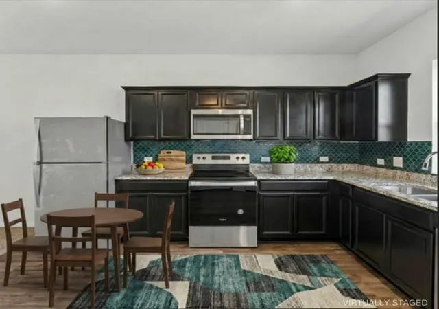 Listing Photo 4 - Condo for sale in building located at 124 Peony Ln, Jarrell, TX 76537