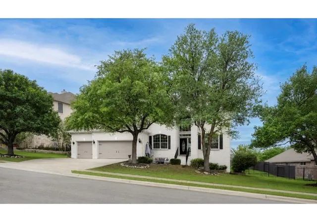 Photo 3 of Single family home for sale at 22121 Rose Grass Ln, Spicewood, TX 78669 | MLS# 8201611 | Listing updated on 2026-07-31