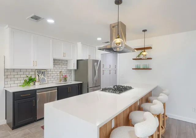 Photo 3 of Single family home for sale at 6108 Bridlington Cir, Austin, TX 78745 | MLS# 3581012 | Listing updated on 2026-10-08