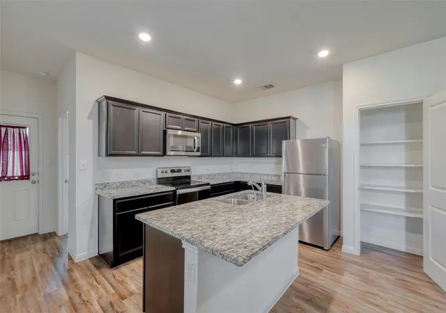 4th image of 129 Athena Wy, Jarrell, TX 76537 | MLS# 3930062