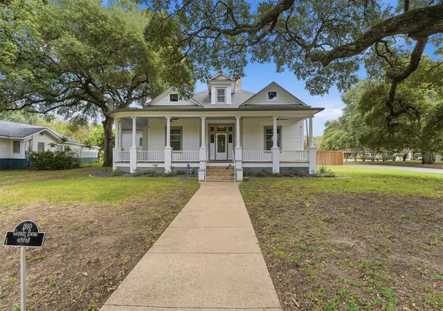 2nd image of 604 Saint Michael St, Gonzales, TX 78629 | MLS# 3016606