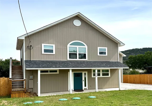2nd image of 618 Hill St, Burnet, TX 78611 | MLS# 4699021